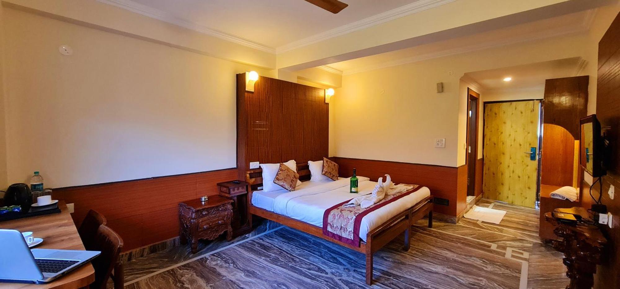 Hotel Samdupling Himalayan Brothers Дхарамсала Стая снимка